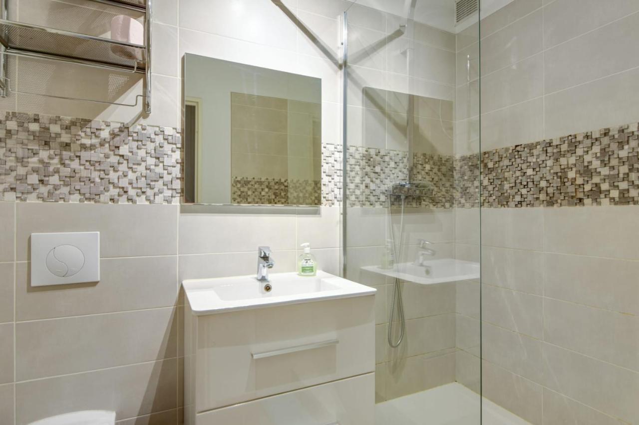 Studio Between The Stations And The Opera In Lille - Welkeys Apartment Bagian luar foto